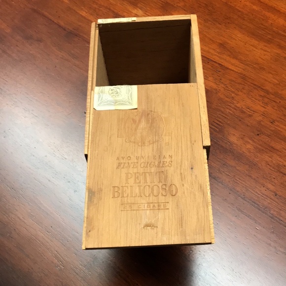 Wooden Cigar Box with Sliding Lid & Dovetail Joints - Picture 7 of 9